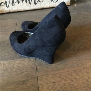 Cato Black Wedges
